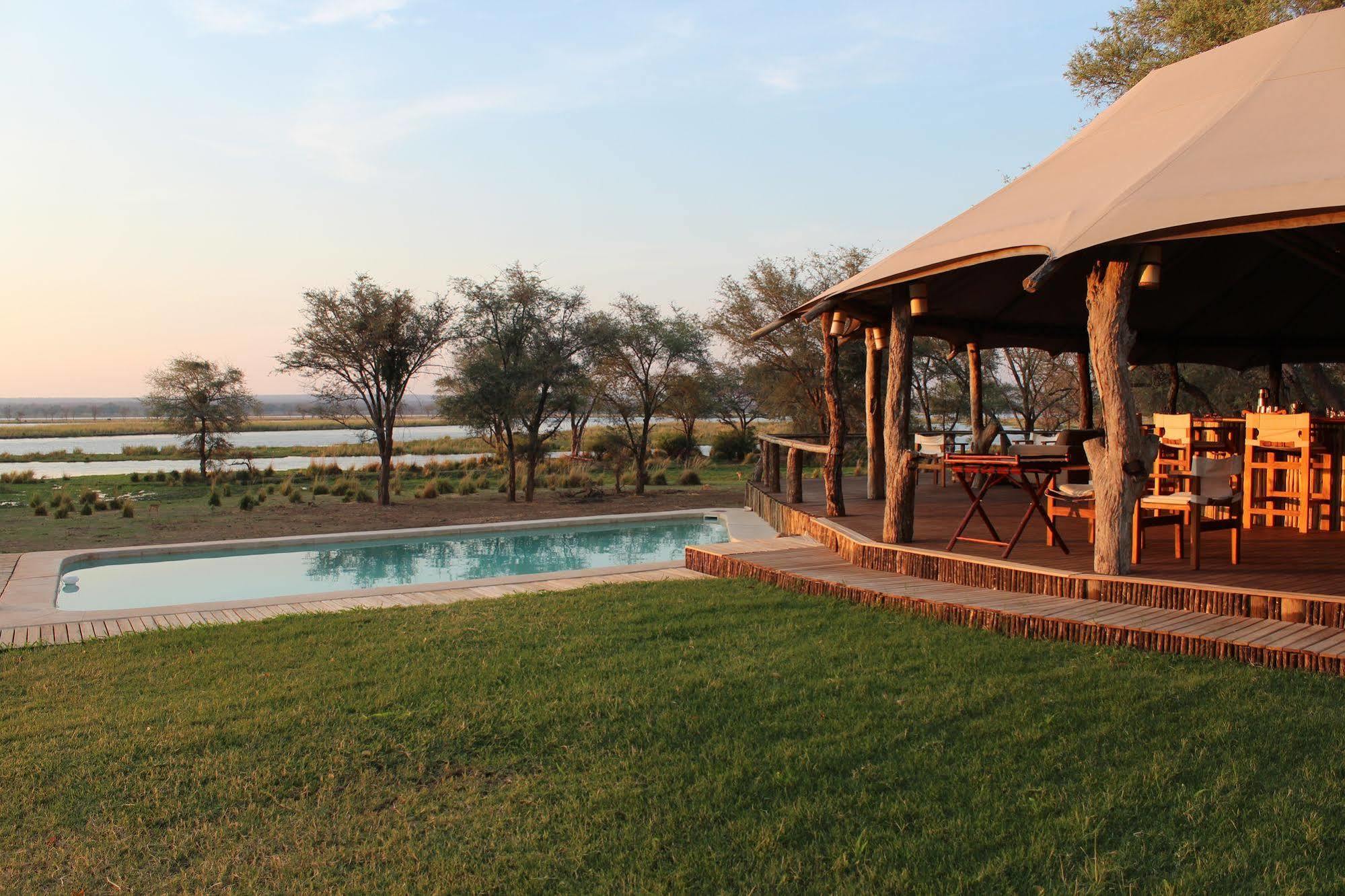 Anabezi Camp Hotel Jeki Exterior photo